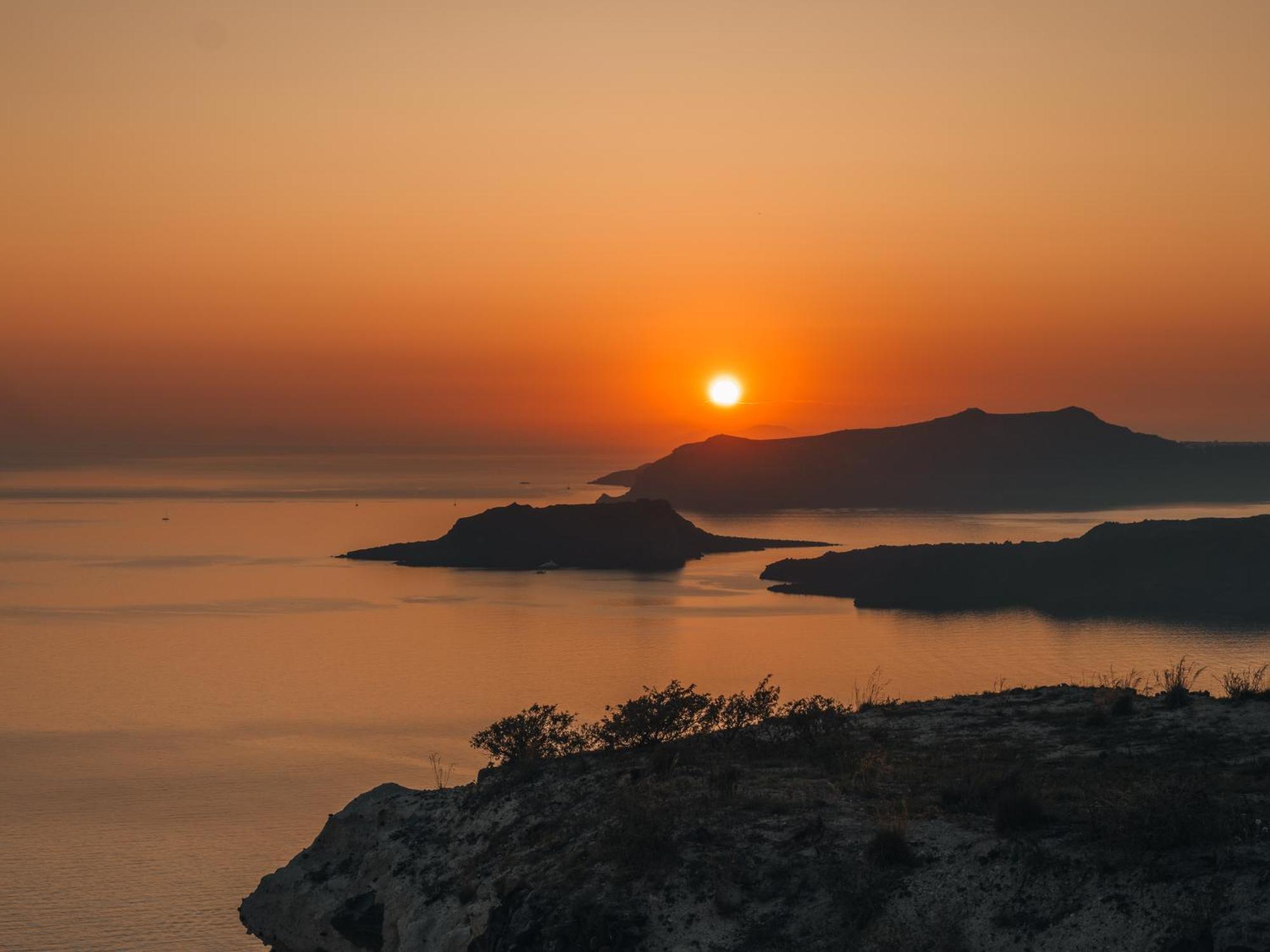 ホテル Nous Santorini メッサリア エクステリア 写真