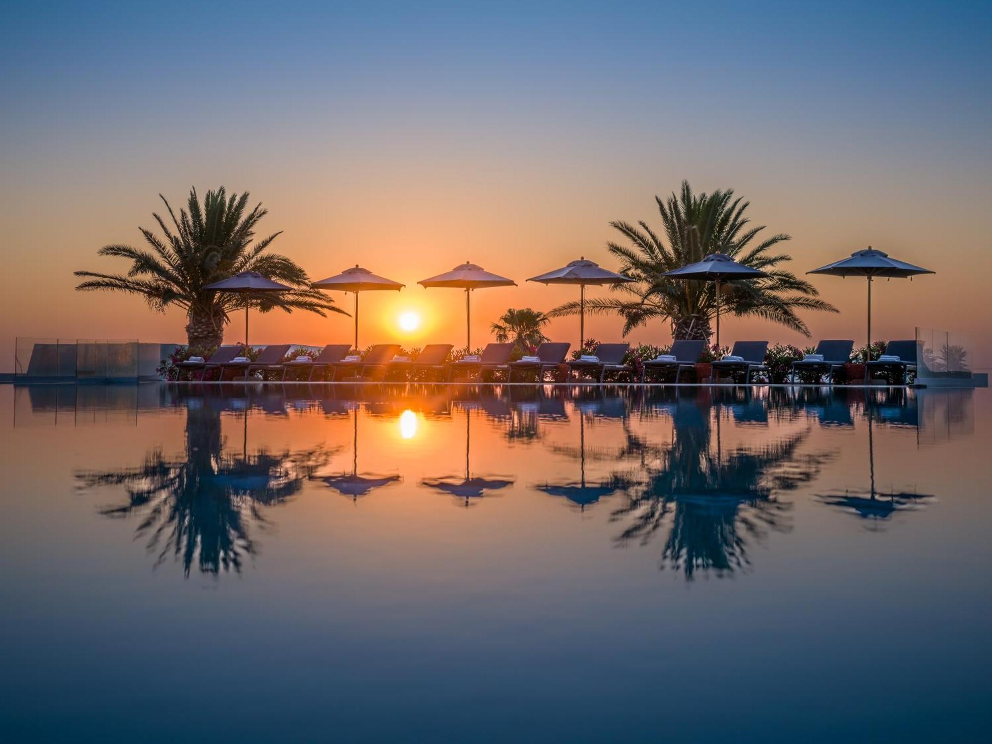 ホテル Nous Santorini メッサリア エクステリア 写真