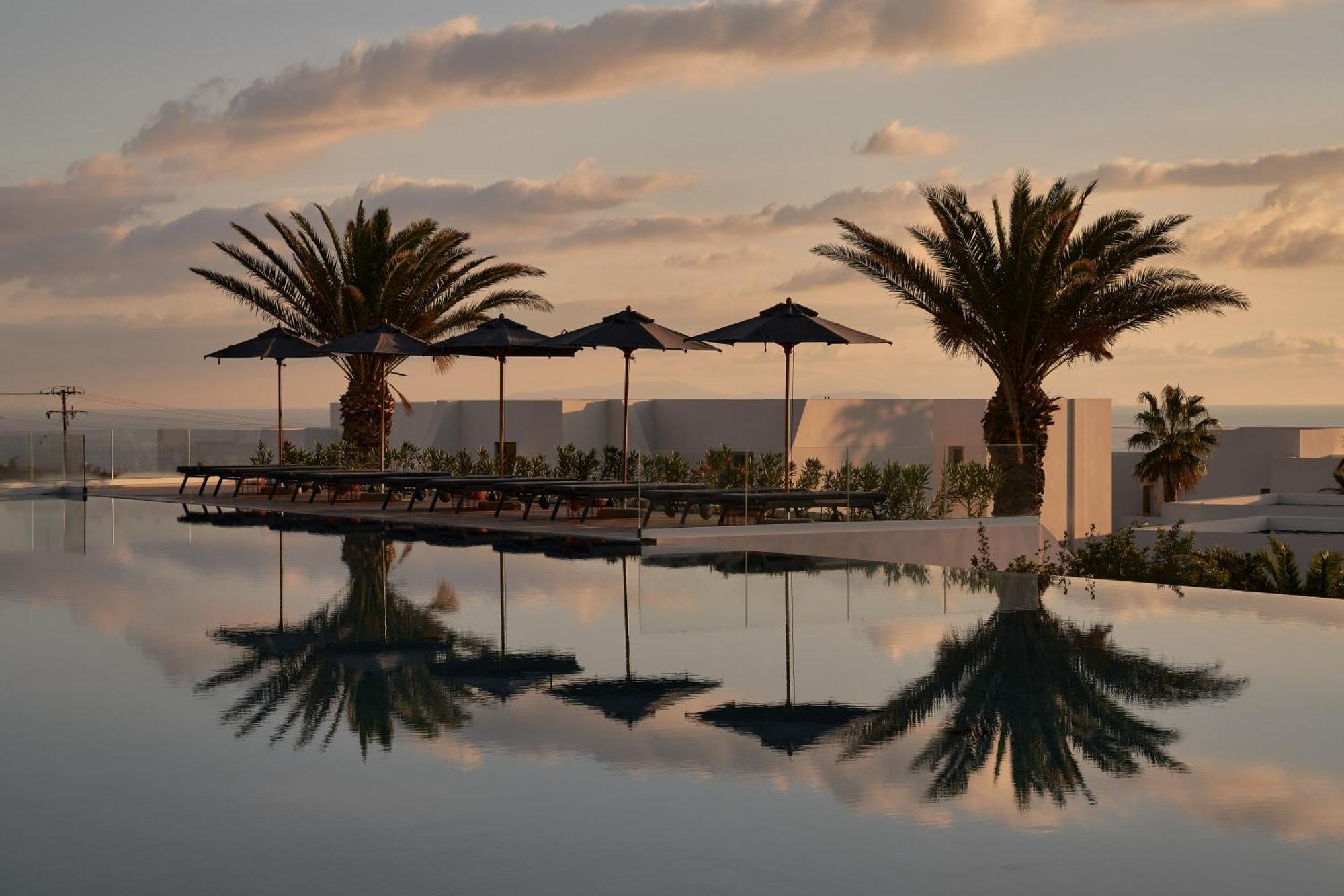 ホテル Nous Santorini メッサリア エクステリア 写真